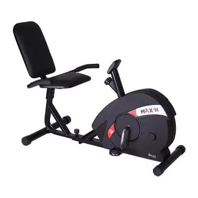 Bicicleta Ergométrica horizontal preta, com base redonda e cadeira com encosto para as costas.