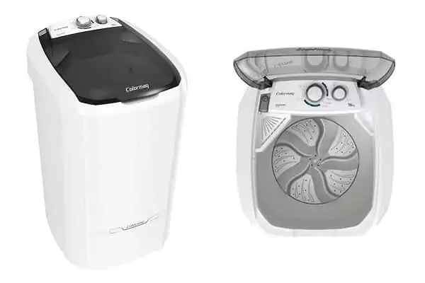 Tanquinho de lavar roupas branco com tampa preta fosca e dois botões a direita. Interior com batedor branco e dispenser.